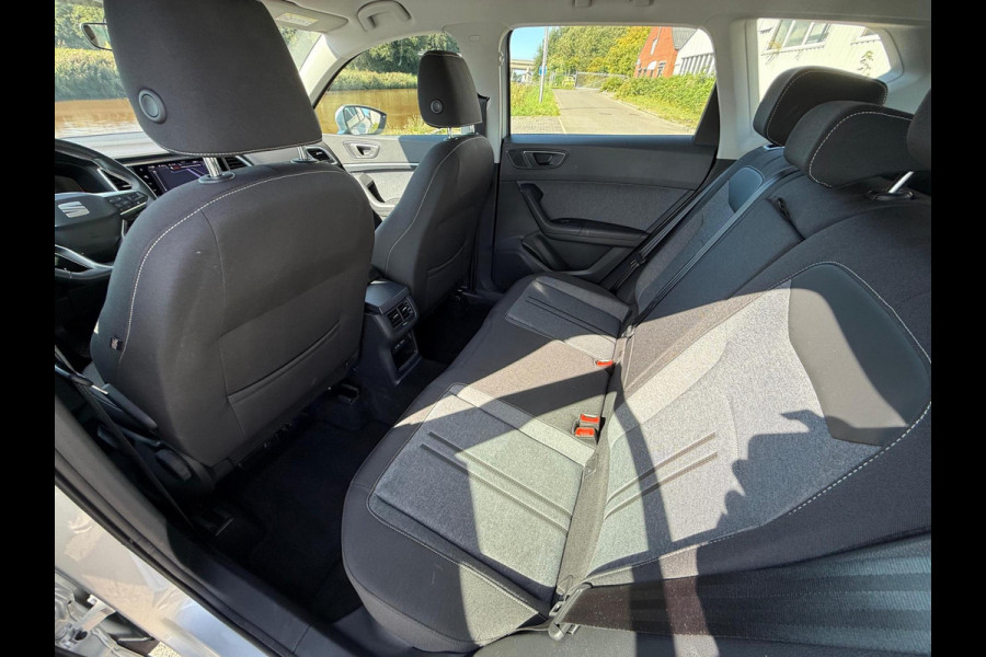 Seat Ateca 1.5 TSI Style Business Intense / trekhaak / navi / 1e eigenaar