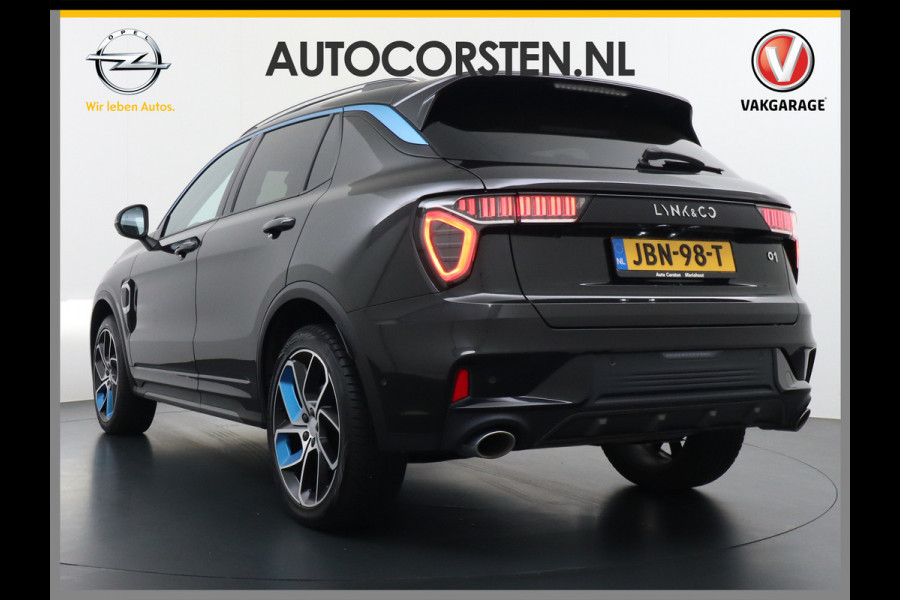 Lynk & Co 01 1.5T PHEV AUT-7 261pk Pano-Schuif-K-dak 20" 360°Camera Apple Carplay Android Auto Adap.-Cruise Navi Pdc Ecc Keyless Led Plug-In  Elek.Memory.Verwarmde.Stoel(en) File assistent Dodehoek detector Elek. Bedienbare Achterklep Rijstrooksensor Wifi Verkeersbord detectie 425Nm koppel 3,6kw laadvermogen Euro 6 Hybride Benzine / Elektrisch rijden 1.800kg trekvermogen