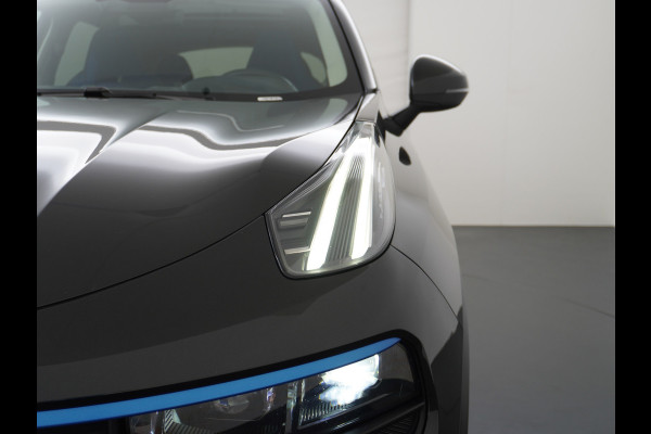 Lynk & Co 01 1.5T PHEV AUT-7 261pk Pano-Schuif-K-dak 20" 360°Camera Apple Carplay Android Auto Adap.-Cruise Navi Pdc Ecc Keyless Led Plug-In  Elek.Memory.Verwarmde.Stoel(en) File assistent Dodehoek detector Elek. Bedienbare Achterklep Rijstrooksensor Wifi Verkeersbord detectie 425Nm koppel 3,6kw laadvermogen Euro 6 Hybride Benzine / Elektrisch rijden 1.800kg trekvermogen