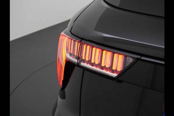 Lynk & Co 01 1.5T PHEV AUT-7 261pk Pano-Schuif-K-dak 20" 360°Camera Apple Carplay Android Auto Adap.-Cruise Navi Pdc Ecc Keyless Led Plug-In  Elek.Memory.Verwarmde.Stoel(en) File assistent Dodehoek detector Elek. Bedienbare Achterklep Rijstrooksensor Wifi Verkeersbord detectie 425Nm koppel 3,6kw laadvermogen Euro 6 Hybride Benzine / Elektrisch rijden 1.800kg trekvermogen