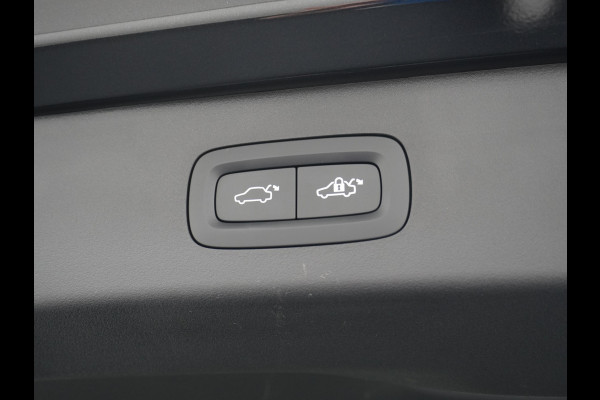 Lynk & Co 01 1.5T PHEV AUT-7 261pk Pano-Schuif-K-dak 20" 360°Camera Apple Carplay Android Auto Adap.-Cruise Navi Pdc Ecc Keyless Led Plug-In  Elek.Memory.Verwarmde.Stoel(en) File assistent Dodehoek detector Elek. Bedienbare Achterklep Rijstrooksensor Wifi Verkeersbord detectie 425Nm koppel 3,6kw laadvermogen Euro 6 Hybride Benzine / Elektrisch rijden 1.800kg trekvermogen