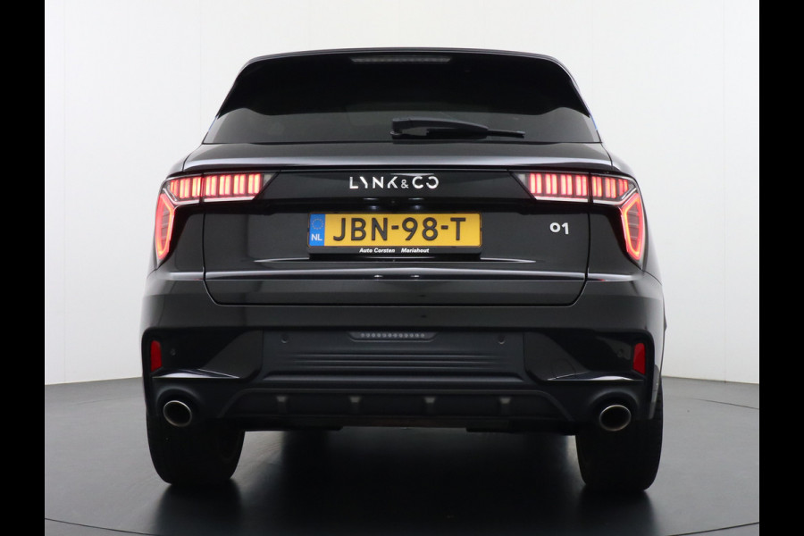 Lynk & Co 01 1.5T PHEV AUT-7 261pk Pano-Schuif-K-dak 20" 360°Camera Apple Carplay Android Auto Adap.-Cruise Navi Pdc Ecc Keyless Led Plug-In  Elek.Memory.Verwarmde.Stoel(en) File assistent Dodehoek detector Elek. Bedienbare Achterklep Rijstrooksensor Wifi Verkeersbord detectie 425Nm koppel 3,6kw laadvermogen Euro 6 Hybride Benzine / Elektrisch rijden 1.800kg trekvermogen