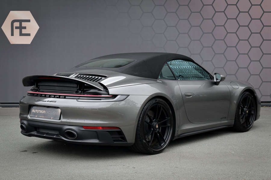 Porsche 911 Cabrio 3.0 Carrera 4 GTS | NP 255.996,- | ACHTERASBESTURING | ADAPTIVE SPORTSTOELLEN PLUS | DECOR MAT CARBON | LICHT DESIGN PACK