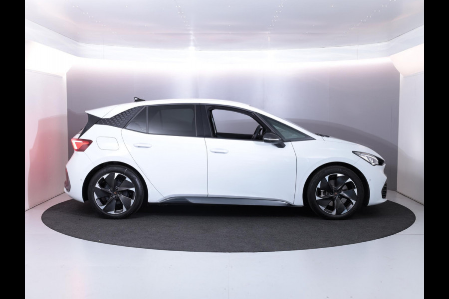 CUPRA Born Adrenaline 62 kWh 230 pk | Navigatie | Parkeersensoren (Park assist) | Rondomzicht camera | LED koplampen | Stoelverwarming | BEATS audio system |