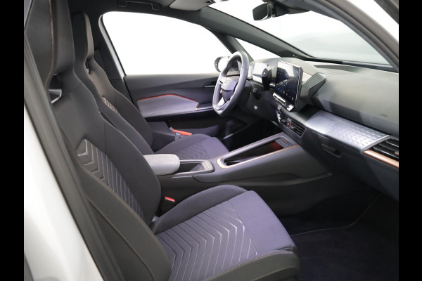 CUPRA Born Adrenaline 62 kWh 230 pk | Navigatie | Parkeersensoren (Park assist) | Rondomzicht camera | LED koplampen | Stoelverwarming | BEATS audio system |