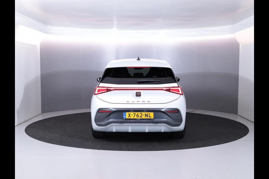 CUPRA Born Adrenaline 62 kWh 230 pk | Navigatie | Parkeersensoren (Park assist) | Rondomzicht camera | LED koplampen | Stoelverwarming | BEATS audio system |