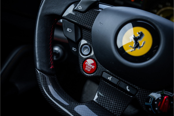 Ferrari GTC4 Lusso T 3.9 V8 - Nero Daytona | Passenger Display | Lift | Stoelkoeling | Memory Ferrari GTC4 Lusso T 3.9 V8 - Nero Daytona | Passenger Display | Lift | Stoelkoeling | Memory