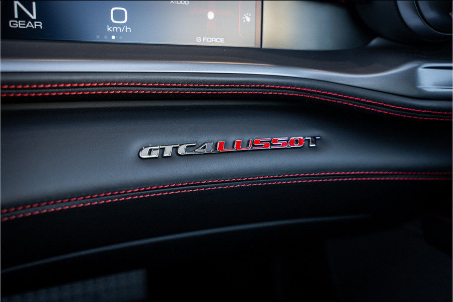 Ferrari GTC4 Lusso T 3.9 V8 - Nero Daytona | Passenger Display | Lift | Stoelkoeling | Memory Ferrari GTC4 Lusso T 3.9 V8 - Nero Daytona | Passenger Display | Lift | Stoelkoeling | Memory