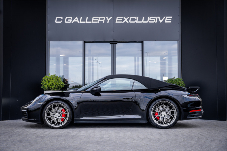 Porsche 911 992 Cabrio 3.0 Carrera 4 S - Sport Chrono l Sport Design l Dealer onderhouden