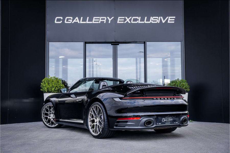 Porsche 911 992 Cabrio 3.0 Carrera 4 S - Sport Chrono l Sport Design l Dealer onderhouden