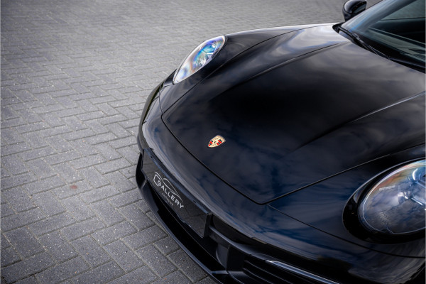 Porsche 911 992 Cabrio 3.0 Carrera 4 S - Sport Chrono l Sport Design l Dealer onderhouden