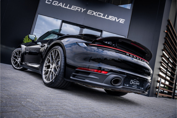Porsche 911 992 Cabrio 3.0 Carrera 4 S - Sport Chrono l Sport Design l Dealer onderhouden