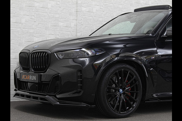 BMW X5 50e M-Sport Pro Performance | 360 View | Massage & Ventilatie | ACC | Individual Leder | Pano | Head-Up | 22'' | Stoelverwarming V+A | Laser-LED | 2x Memory | Keyless-Entry | Trekhaak | Comfortstoelen | Beker Koeling+Verwarming | Stuurverwarming | Zonwering | Carplay | Draadloos Laden |