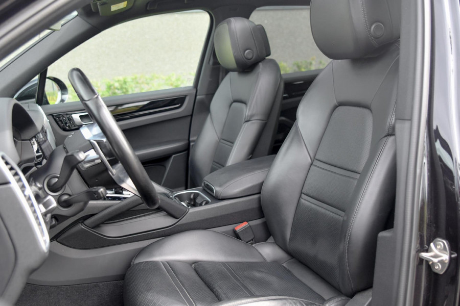Porsche Cayenne 3.0 V6. Pano, Luchtv, Softclose, ACC, 360, Memory, Dodeh, Bose, Sfeer, Trekhaak, Leder!