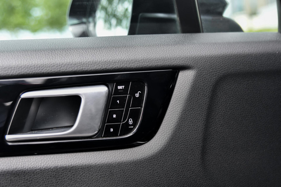 Porsche Cayenne 3.0 V6. Pano, Luchtv, Softclose, ACC, 360, Memory, Dodeh, Bose, Sfeer, Trekhaak, Leder!