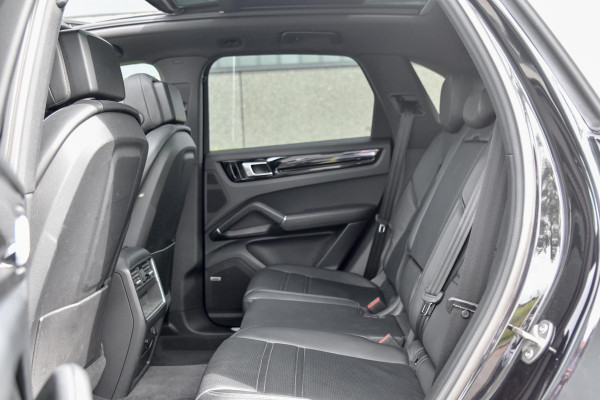 Porsche Cayenne 3.0 V6. Pano, Luchtv, Softclose, ACC, 360, Memory, Dodeh, Bose, Sfeer, Trekhaak, Leder!