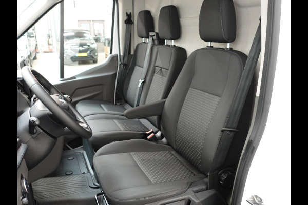 Ford Transit 105pk 2.0 L2H2 Trend Airco Trekhaak Navi Cruise Airco Navi Cruise Control Trekhaak