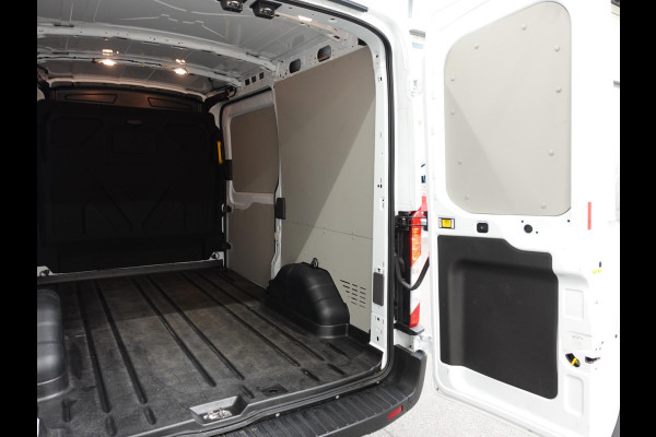 Ford Transit 105pk 2.0 L2H2 Trend Airco Trekhaak Navi Cruise Airco Navi Cruise Control Trekhaak