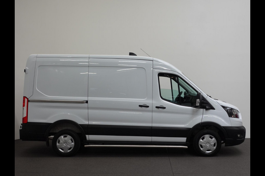 Ford Transit 105pk 2.0 L2H2 Trend Airco Trekhaak Navi Cruise Airco Navi Cruise Control Trekhaak