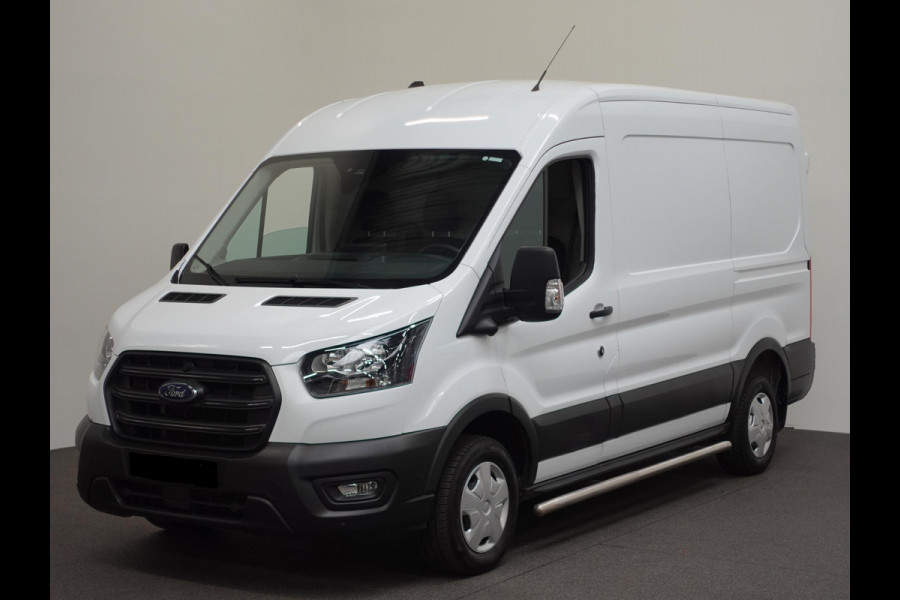 Ford Transit 105pk 2.0 L2H2 Trend Airco Trekhaak Navi Cruise Airco Navi Cruise Control Trekhaak