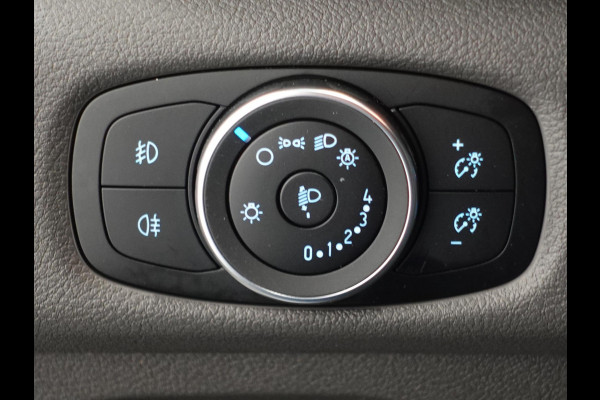 Ford Transit 105pk 2.0 L2H2 Trend Airco Trekhaak Navi Cruise Airco Navi Cruise Control Trekhaak