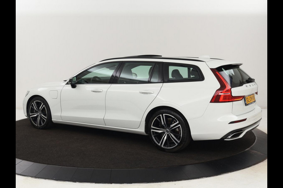 Volvo V60 2.0 T8 Recharge AWD R-Design | Panoramadak | Stoelventilatie | Harman/Kardon | Leder | Carplay | Camera | Memory | Stoelverwarming | Navigatie | PHEV | Plug In