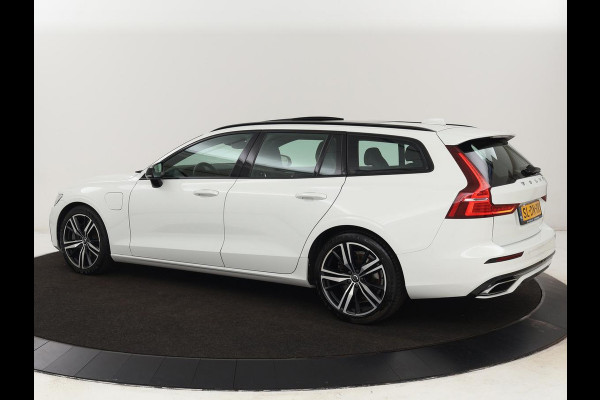 Volvo V60 2.0 T8 Recharge AWD R-Design | Panoramadak | Stoelventilatie | Harman/Kardon | Leder | Carplay | Camera | Memory | Stoelverwarming | Navigatie | PHEV | Plug In