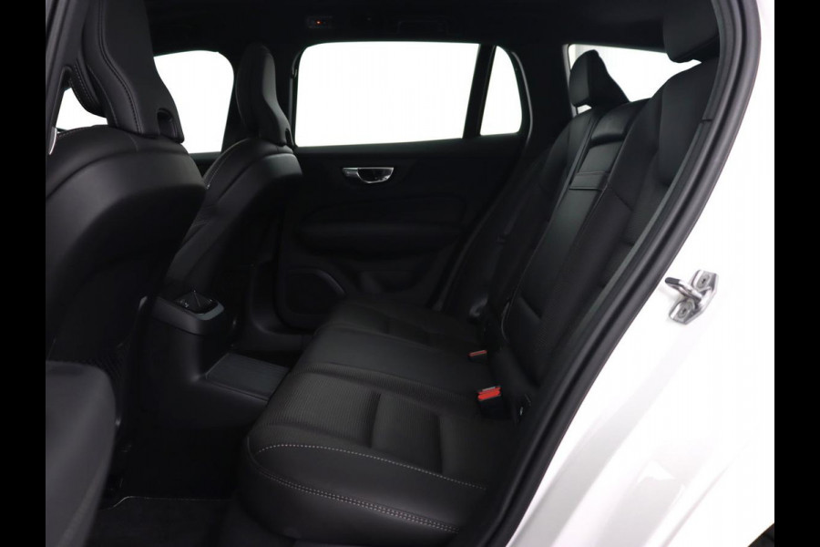 Volvo V60 2.0 T8 Recharge AWD R-Design | Panoramadak | Stoelventilatie | Harman/Kardon | Leder | Carplay | Camera | Memory | Stoelverwarming | Navigatie | PHEV | Plug In