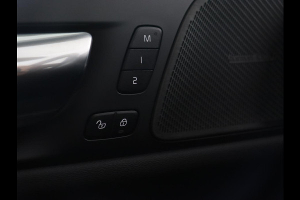 Volvo V60 2.0 T8 Recharge AWD R-Design | Panoramadak | Stoelventilatie | Harman/Kardon | Leder | Carplay | Camera | Memory | Stoelverwarming | Navigatie | PHEV | Plug In