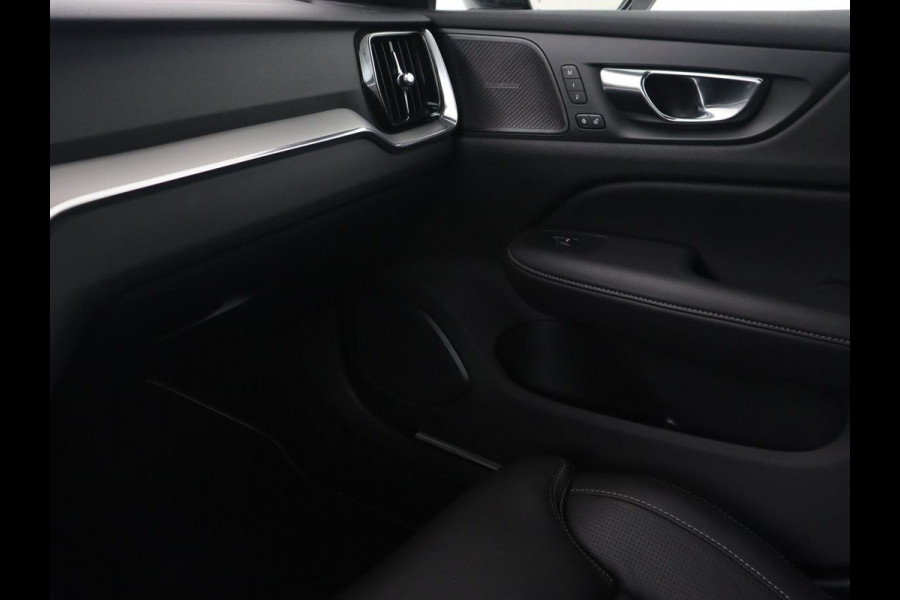 Volvo V60 2.0 T8 Recharge AWD R-Design | Panoramadak | Stoelventilatie | Harman/Kardon | Leder | Carplay | Camera | Memory | Stoelverwarming | Navigatie | PHEV | Plug In