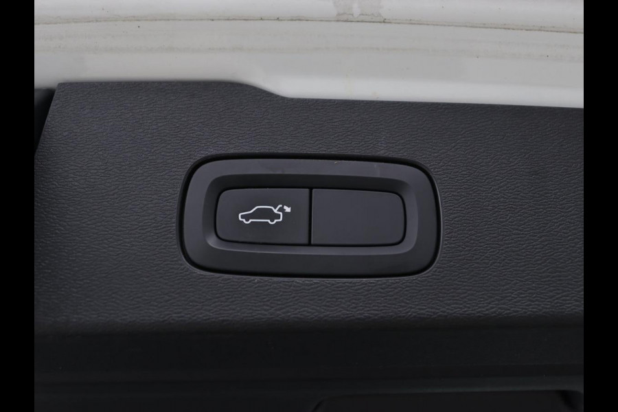 Volvo V60 2.0 T8 Recharge AWD R-Design | Panoramadak | Stoelventilatie | Harman/Kardon | Leder | Carplay | Camera | Memory | Stoelverwarming | Navigatie | PHEV | Plug In