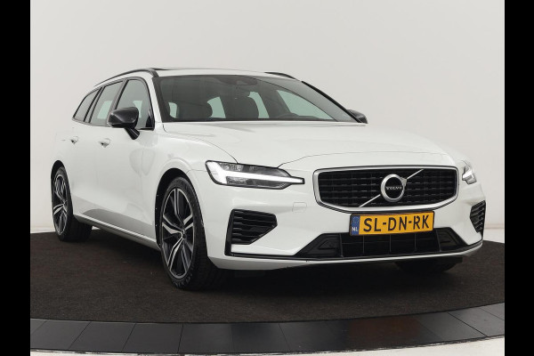 Volvo V60 2.0 T8 Recharge AWD R-Design | Panoramadak | Stoelventilatie | Harman/Kardon | Leder | Carplay | Camera | Memory | Stoelverwarming | Navigatie | PHEV | Plug In
