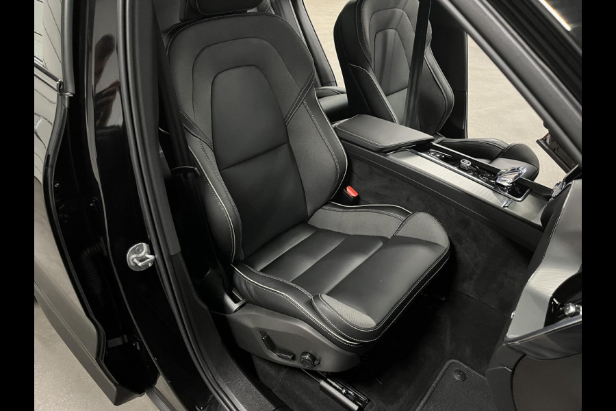 Volvo XC60 2.0 T6 Plug-in hybrid Black Edition | Open dak | Long Range | Trekhaak | Adapt. cruise control | Carplay |
