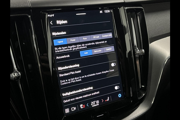 Volvo XC60 2.0 T6 Plug-in hybrid Black Edition | Open dak | Long Range | Trekhaak | Adapt. cruise control | Carplay |