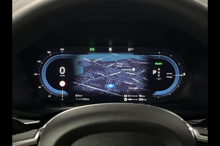 Volvo XC60 2.0 T6 Plug-in hybrid Black Edition | Open dak | Long Range | Trekhaak | Adapt. cruise control | Carplay |