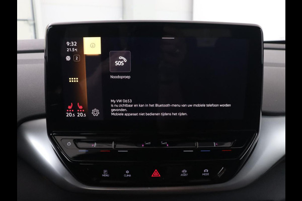 Volkswagen ID.4 Life 77 kWh | Trekhaak | Stoel & stuurverwarming | Camera | Adaptive cruise | Carplay | Navigatie | Parkeerhulp | Half leder