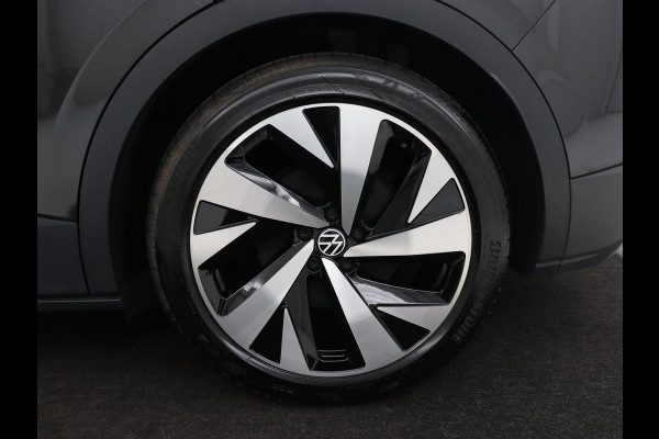 Volkswagen ID.4 Life 77 kWh | Trekhaak | Stoel & stuurverwarming | Camera | Adaptive cruise | Carplay | Navigatie | Parkeerhulp | Half leder