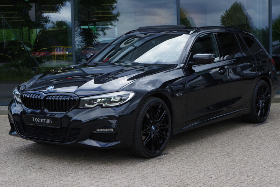 BMW 3 Serie Touring 320e High Executive M-Sport PHEV, Panoramadak, Memory, 360 Camera, Head-Up, Carplay