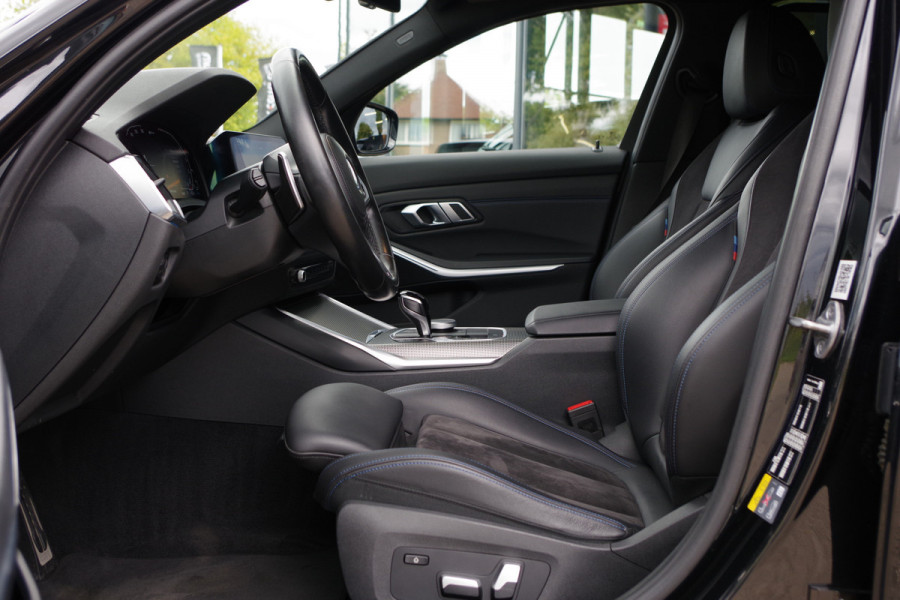 BMW 3 Serie Touring 320e High Executive M-Sport PHEV, Panoramadak, Memory, 360 Camera, Head-Up, Carplay