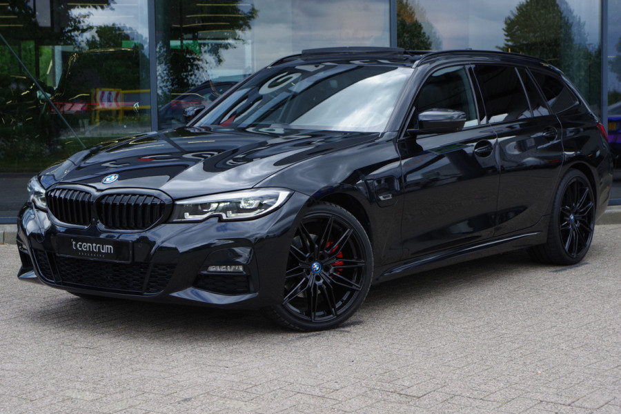 BMW 3 Serie Touring 320e High Executive M-Sport PHEV, Panoramadak, Memory, 360 Camera, Head-Up, Carplay