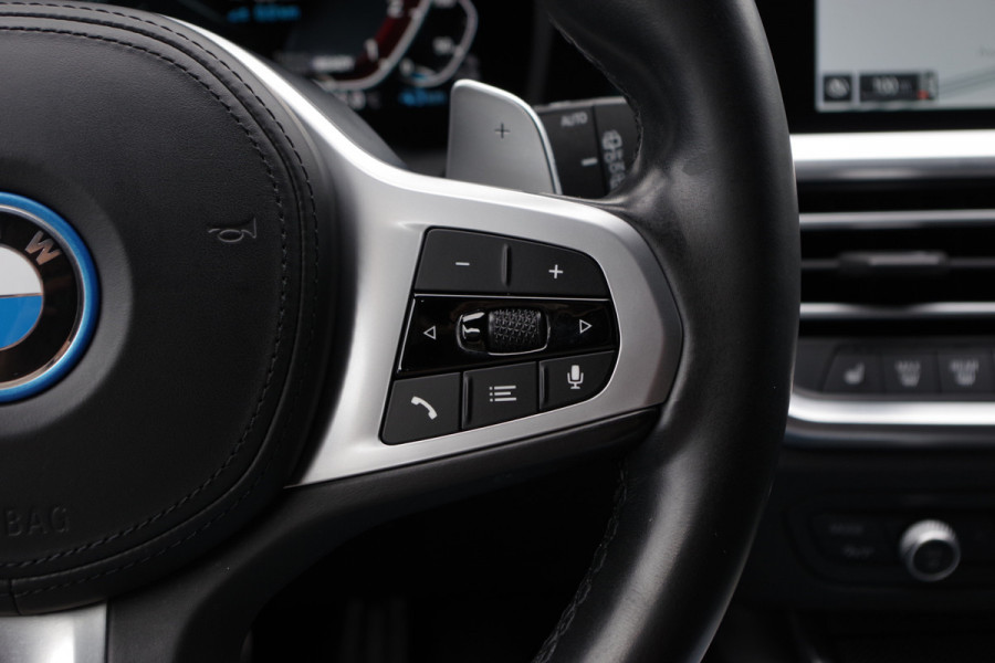 BMW 3 Serie Touring 320e High Executive M-Sport PHEV, Panoramadak, Memory, 360 Camera, Head-Up, Carplay