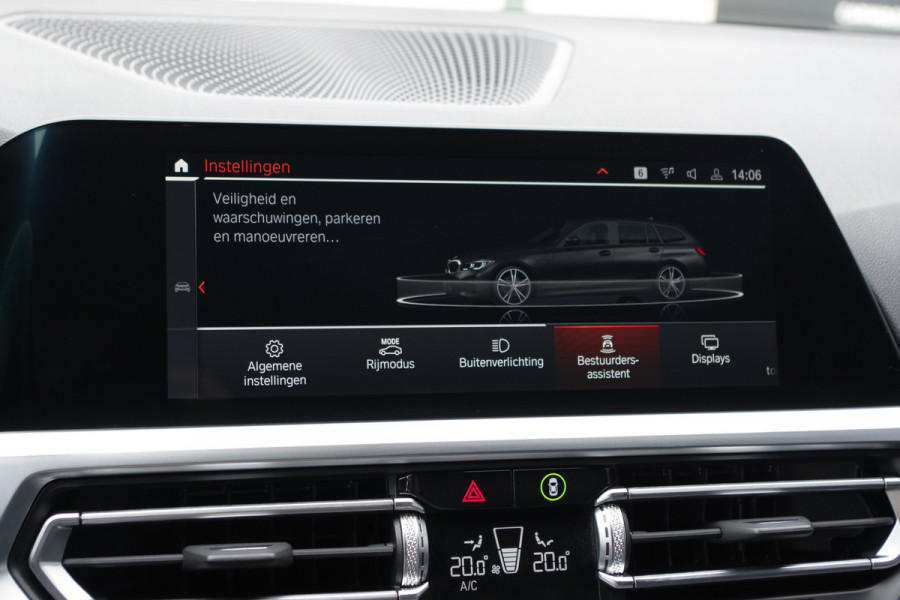 BMW 3 Serie Touring 320e High Executive M-Sport PHEV, Panoramadak, Memory, 360 Camera, Head-Up, Carplay