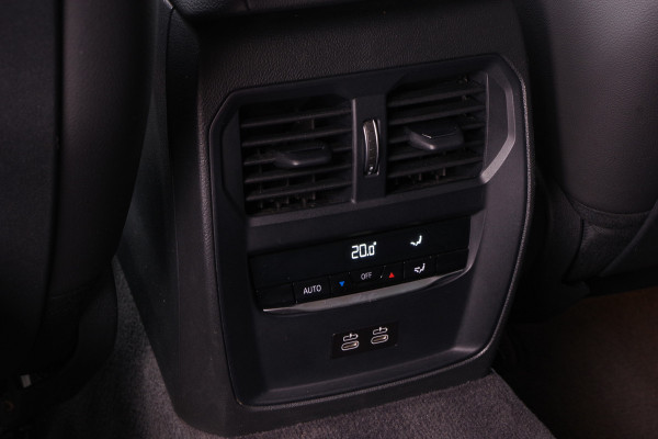 BMW 3 Serie Touring 320e High Executive M-Sport PHEV, Panoramadak, Memory, 360 Camera, Head-Up, Carplay