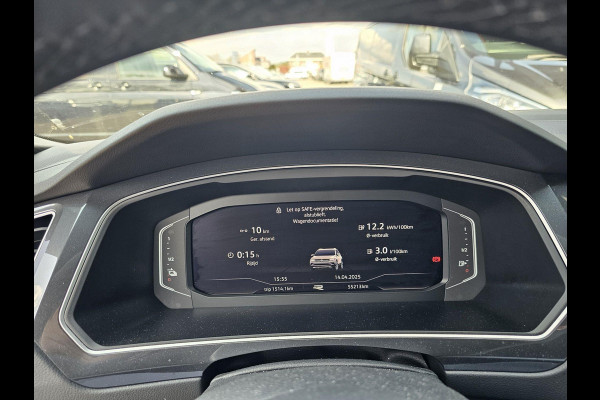 Volkswagen Tiguan 1.4 TSI eHybrid R-Line Business+ 245pk PHEV | Trekhaak | Panorama dak | Adaptieve Cruise | Achteruitrijcamera | Stoelverwarming | Virtuele cockpit | 1.800kg Trekgewicht !