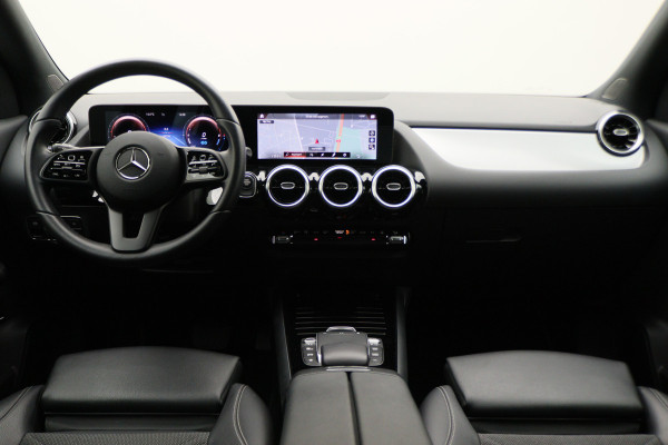Mercedes-Benz GLA 250 e Business Solution Luxury Limited LED, Virtual Cockpit, Camera, Navigatie, Lane Assist, DAB