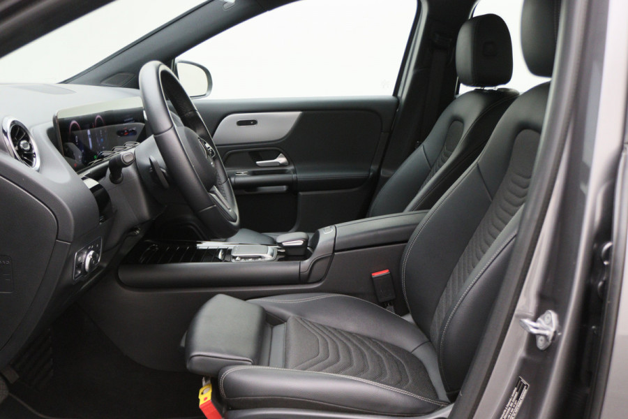 Mercedes-Benz GLA 250 e Business Solution Luxury Limited LED, Virtual Cockpit, Camera, Navigatie, Lane Assist, DAB