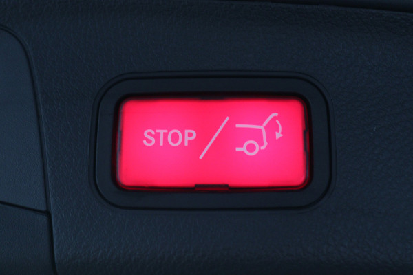 Mercedes-Benz GLA 250 e Business Solution Luxury Limited LED, Virtual Cockpit, Camera, Navigatie, Lane Assist, DAB