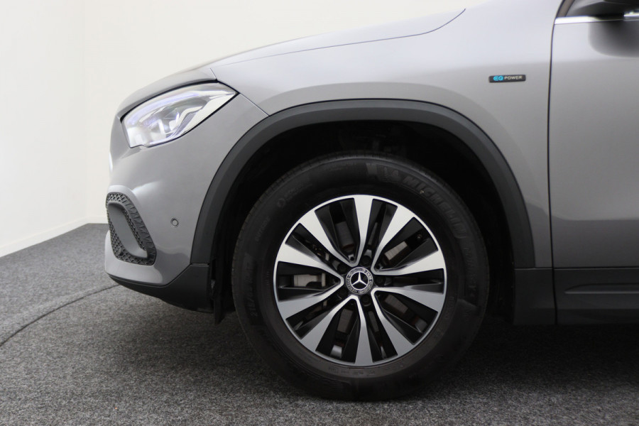 Mercedes-Benz GLA 250 e Business Solution Luxury Limited LED, Virtual Cockpit, Camera, Navigatie, Lane Assist, DAB