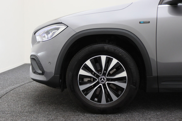 Mercedes-Benz GLA 250 e Business Solution Luxury Limited LED, Virtual Cockpit, Camera, Navigatie, Lane Assist, DAB