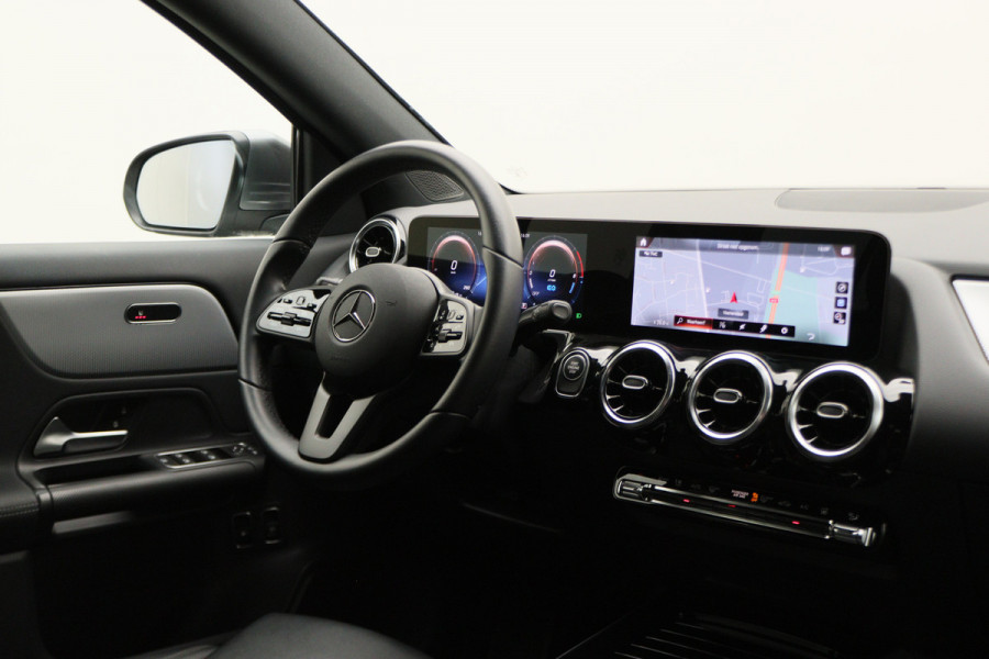 Mercedes-Benz GLA 250 e Business Solution Luxury Limited LED, Virtual Cockpit, Camera, Navigatie, Lane Assist, DAB